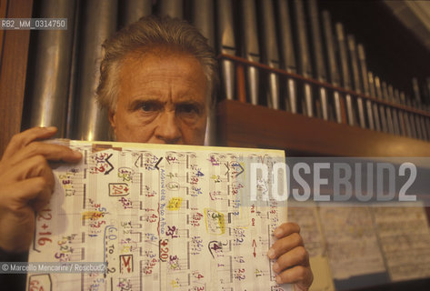 Rome, Chiesa di SantIgnazio, 1999. Italian organist Giorgio Carnini / Roma, Chiesa di SantIgnazio, 1999. Lorganista Giorgio Carnini - ©Marcello Mencarini/Rosebud2
