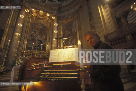 Rome, Chiesa di SantIgnazio, 1999. Italian organist Giorgio Carnini / Roma, Chiesa di SantIgnazio, 1999. Lorganista Giorgio Carnini - ©Marcello Mencarini/Rosebud2