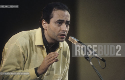 Vatican City, about 1985. Spanish tenor José Carreras during a rehearsal in the Nervi Hall / Città del Vaticano, 1985 circa. Il tenore José Carreras durante una prova in Sala Nervi - ©Marcello Mencarini/Rosebud2