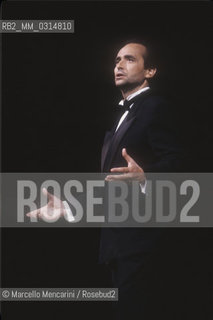 Tenor José Carreras performing a recital (about 1990) / Il tenore José Carreras durante un recital - ©Marcello Mencarini/Rosebud2