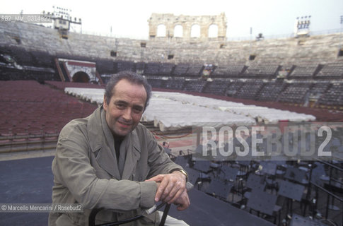 Verona Arena, 1995. Spanish tenor José Carreras before performing in the 25th anniversary of his career / Arena di Verona, 1995. Il tenore José Carreras prima di esibirsi in occasione dei suoi 25 anni di carriera - ©Marcello Mencarini/Rosebud2