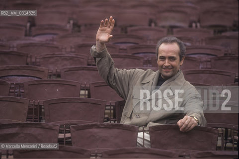 Verona Arena, 1995. Spanish tenor José Carreras before performing in the 25th anniversary of his career / Arena di Verona, 1995. Il tenore José Carreras prima di esibirsi in occasione dei suoi 25 anni di carriera - ©Marcello Mencarini/Rosebud2