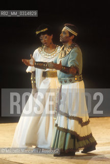 Verona Arena, 1995. Opera singers José Carreras and Daniela Dessì performing in Aida  on the occasion of the 25th anniversary of the Carreras career / Arena di Verona, 1995. I cantanti lirici José Carreras e Daniela Dessì mentre cantano in Aida in occasione del 25° anniversario della carriera di Carreras - ©Marcello Mencarini/Rosebud2