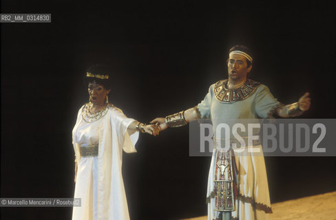Verona Arena, 1995. Opera singers José Carreras and Daniela Dessì performing in Aida  on the occasion of the 25th anniversary of the Carreras career / Arena di Verona, 1995. I cantanti lirici José Carreras e Daniela Dessì mentre cantano in Aida in occasione del 25° anniversario della carriera di Carreras - ©Marcello Mencarini/Rosebud2