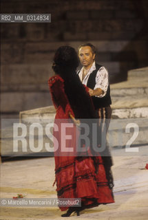 Verona Arena, 1995. Opera singers José Carreras and Denyce Graves performing in Carmen on the occasion of the 25th anniversary of the Carreras career / Arena di Verona, 1995. I cantanti lirici José Carreras e Denyce Graves mentre cantano in Carmen in occasione del 25° anniversario della carriera di Carreras - ©Marcello Mencarini/Rosebud2
