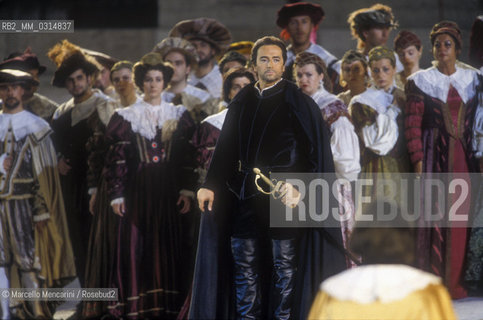 Verona Arena, 1995. Tenor José Carreras performing in Lucia di Lammermoor on the occasion of hes career / Arena di Verona, 1995. Il tenore José Carreras si esibisce in Lucia di Lammermoor in occasione del 25° anniversario della sua carriera - ©Marcello Mencarini/Rosebud2