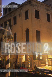 Venice, 1998. Pied-a-terre of Giacomo Casanova at San Moisè / Venezia, 1998. Casino di Casanova a San Moisè - ©Marcello Mencarini/Rosebud2