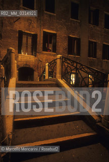 Venice, 1998. Pied-a-terre of Marco Dandolo. For Giacomo Casanova it was an usual place of residence that he used also as correspondence address until the Dandolos death / Venezia, 1998. Casino di Marco Dandolo. Per Giacomo Casanova questa fu una residenza abituale, dove si faceva inviare anche la corrispondenza, che usò fino alla morte del Dandolo - ©Marcello Mencarini/Rosebud2