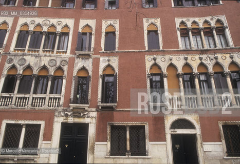 Venice, 1998. Palazzo Soranzo on Campo san Polo. Here Giacomo Casanova knew senator Matteo Giovanni Bragadin that became his greatest patron / Venezia, 1998. Palazzo Soranzo a campo San Polo. Qui nel 1746 Giacomo Casanova conobbe il senatore Matteo Giovanni Bragadin che divenne il suo maggior protettore - ©Marcello Mencarini/Rosebud2