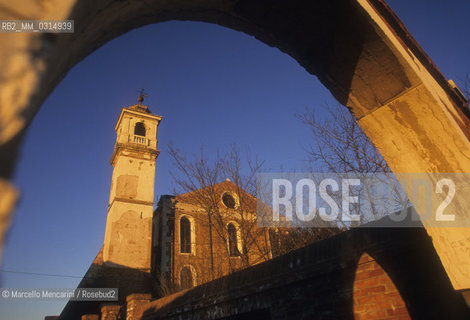 Murano Island 1998. Church of St. Mary of the Angels. Giacomo Casanova went to the nunnery of this church to meet his mistress C.C. Here he knew another love of his life, the nun M.M. / Isola di Murano, 1998. Chiesa di Santa Maria degli Angeli. Casanova si recava nel convento della chiesa a trovare la sua amante C.C. Qui conobbe un altro suo grande amore, la monaca M.M. - ©Marcello Mencarini/Rosebud2