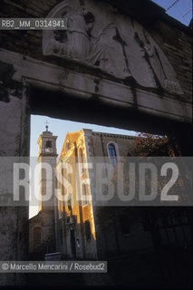 Murano Island 1998. Church of St. Mary of the Angels. Giacomo Casanova went to the nunnery of this church to meet his mistress C.C. Here he knew another love of his life, the nun M.M. / Isola di Murano, 1998. Chiesa di Santa Maria degli Angeli. Casanova si recava nel convento della chiesa a trovare la sua amante C.C. Qui conobbe un altro suo grande amore, la monaca M.M. - ©Marcello Mencarini/Rosebud2