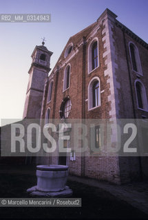 Murano Island 1998. Church of St. Mary of the Angels. Giacomo Casanova went to the nunnery of this church to meet his mistress C.C. Here he knew another love of his life, the nun M.M. / Isola di Murano, 1998. Chiesa di Santa Maria degli Angeli. Casanova si recava nel convento della chiesa a trovare la sua amante C.C. Qui conobbe un altro suo grande amore, la monaca M.M. - ©Marcello Mencarini/Rosebud2