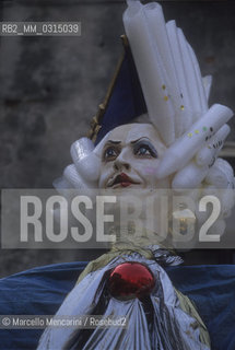 Venice Carnival 1998 dedicated to Giacomo Casanova. Costume as Casanova by the Compagnia della calza / Carnevale di Venezia 1998 dedicato a Giacomo Casanova. Maschera da Casanova  della Compagnia della calza - ©Marcello Mencarini/Rosebud2