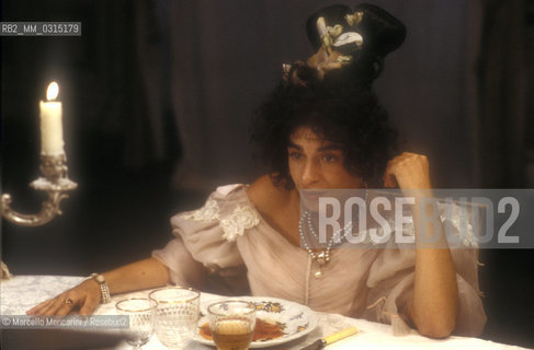 Actress Delia Boccardo on the set of the movie Cavalli si nasce directed by Sergio Staino, 1988 / Lattrice Delia Boccardo sul set del film Cavalli si nasce diretto da Sergio Staino, 1988  - ©Marcello Mencarini/Rosebud2