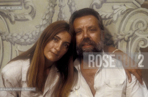 Cartoonist Sergio Staino and his wife Bruna on the set of the movie Cavalli si nasce directed by himself, 1988 / Il fumettista e disegnatore Sergio Staino con sua moglie Bruna sul set del film Cavalli si nasce da lui diretto, 1988 - ©Marcello Mencarini/Rosebud2