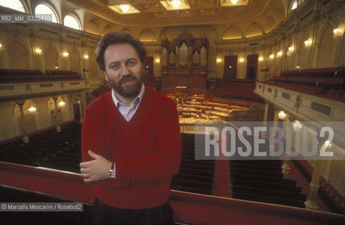 Amsterdam, 1991. Riccardo Chailly,  conductor of the Royal Concertgebouw Orchestra (KCO), in the Royal Concertgebouw / Amsterdam, 1991. Riccardo Chailly, direttore della  Royal Concertgebouw Orchestra (KCO), nel Royal Concertgebouw - ©Marcello Mencarini/Rosebud2