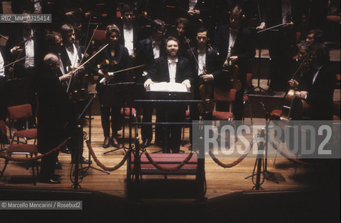 Conductor Riccardo Chailly and the orchestra of the Concertgebouw in Amsterdam, 1991 / Il direttore dorchestra Riccardo Chailly e lorchestra del  Concertgebouw di Amsterdam, 1991 - ©Marcello Mencarini/Rosebud2