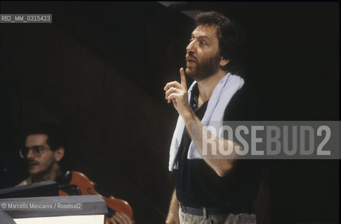 Amsterdam 1991. Italian conductor Riccardo Chailly performing a rehearsal with the Royal Concertgebouw Orchestra / Riccardo Chailly dirige lOrchestra del Concertgebouw durante una prova - ©Marcello Mencarini/Rosebud2