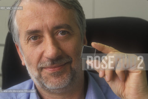 Turin, 1999. Leonardo Chiariglione, member of CSELT (corporate research center of Telecom Italy), founder of the MPEG group, inventor of the format MPEG-1, MPEG-2 and MP3 / Torino, 1999. Leonardo Chiariglione, membro del CSELT (centro ricerche aziendale di Telecom Italia), fondatore del gruppo MPEG, inventore del  formato standard MPEG-1, MPEG-2 e MP3 - ©Marcello Mencarini/Rosebud2