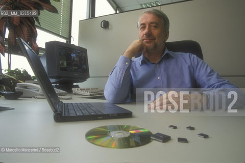 Turin, 1999. Leonardo Chiariglione, member of CSELT (corporate research center of Telecom Italy), founder of the MPEG group, inventor of the format MPEG-1, MPEG-2 and MP3 / Torino, 1999. Leonardo Chiariglione, membro del CSELT (centro ricerche aziendale di Telecom Italia), fondatore del gruppo MPEG, inventore del  formato standard MPEG-1, MPEG-2 e MP3 - ©Marcello Mencarini/Rosebud2
