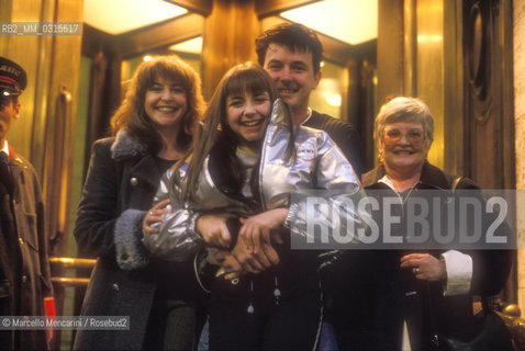 Rome, December 1998. British classical-pop soprano Charlotte Church and her family. She is in Rome to participate to Vaticans Christmas Concert 1998/ Città del Vaticano, dicembre 1998. La cantante lirica e pop Charlotte Church e la sua famiglia. E a Roma per partecipare al Concerto di Natale in Vaticano 1998 - ©Marcello Mencarini/Rosebud2