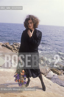 Sanremo Music Festival 1989. Italian pop singer Gigliola Cinquetti, at the Festival with the song Ciaoe (ranked eighteenth) / Festival di Sanremo 1989. La cantante Gigliola Cinquetti, al Festival con la canzone Ciao (diciottesima classificata) - ©Marcello Mencarini/Rosebud2
