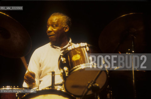 American jazz drummer Kenny Clarke performing (about 1985) / Il batterista jazz Kenny Clarke in concerto (1985 circa) - ©Marcello Mencarini/Rosebud2