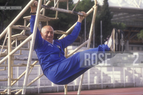 Rome, 1990. Italian sport journalist Gianfranco De Laurentiis / Roma, 1990. Il giornalista sportivo Gianfranco De Laurentiis - ©Marcello Mencarini/Rosebud2