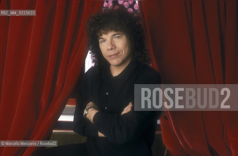 Sanremo Music Festival 1991. Italian singer-songwriter Riccardo Cocciante, Festival winner with the song Se Stiamo Insieme / Festivald di Sanremo 1991 . Il cantante Riccardo Cocciante, vincitore del Festival con la canzone Se stiamo insieme - ©Marcello Mencarini/Rosebud2