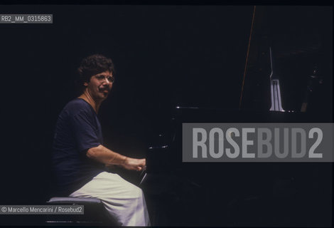American jazz-fusion pianist, keyboardist, and composer Chick Corea performing (about 1980) /  Chick Corea, pianista e compositore jazz-fusion in concerto (1980 circa) - ©Marcello Mencarini/Rosebud2