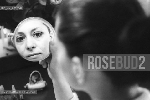 Italian ballet dancer Liliana Cosi in her dressing room (1979) / La ballerina Liliana Cosi nel suo camerino (1979) - ©Marcello Mencarini/Rosebud2