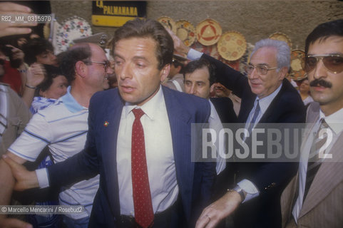 Tempio Pausania, 1985. Francesco Cossiga visiting his congressional district in Sardinia after his election as a President of the Italian Republic / Tempio Pausania 1985. Francesco Cossiga visita il suo collegio elettorale in Sardegna dopo lelezione a presidente della repubblica italiana - ©Marcello Mencarini/Rosebud2