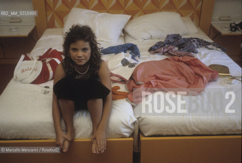 Sanremo Music Festival 1981. American pop singer Nikka Costa in her hotel room / Festival di Sanremo 1981. La cantante Nikka Costa nella sua camera dalbergo - ©Marcello Mencarini/Rosebud2