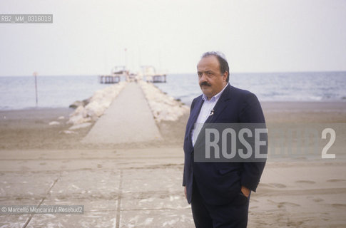 Venice Lido, Venice Film Festival 1987. Italian TV presenter Maurizio Costanzo / Lido di Venezia, Mostra del Cinema di Venezia 1987. Il presentatore TV Maurizio Coatanzo - ©Marcello Mencarini/Rosebud2