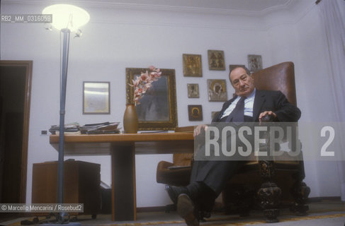 Rome Opera House, 1991. Italian journalist Giampaolo Cresci, director of the Rome Opera House / Teatro dellOpera di Roma, 1991. Il giornalista Giampaolo Cresci, direttore del Teatro dellOpera di Roma - ©Marcello Mencarini/Rosebud2