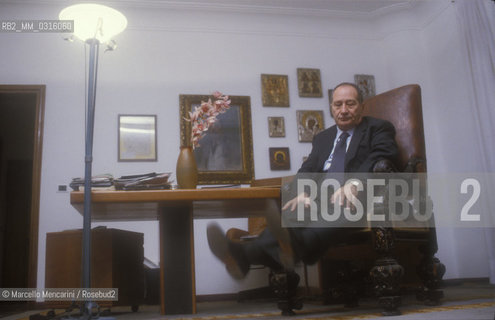 Rome Opera House, 1991. Italian journalist Giampaolo Cresci, director of the Rome Opera House / Teatro dellOpera di Roma, 1991. Il giornalista Giampaolo Cresci, direttore del Teatro dellOpera di Roma - ©Marcello Mencarini/Rosebud2