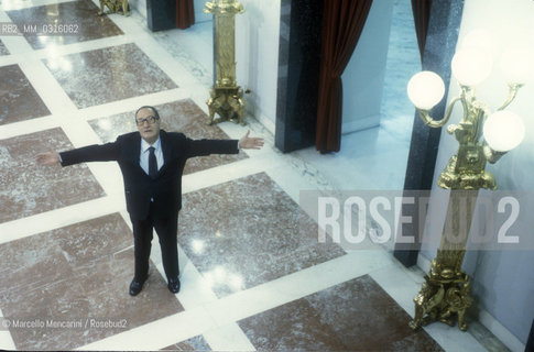 Rome Opera House, 1991. Italian journalist Giampaolo Cresci, director of the Rome Opera House / Teatro dellOpera di Roma, 1991. Il giornalista Giampaolo Cresci, direttore del Teatro dellOpera di Roma - ©Marcello Mencarini/Rosebud2