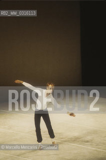 Rome, Teatro Olimpico, 1982. American choreographer Merce Cunningham during the rehearsal of his ballet Events / Roma, Teatro Olimpico, 1982. Il coreografo americano Merce Cunningham durante le prove del suo balletto Events - ©Marcello Mencarini/Rosebud2
