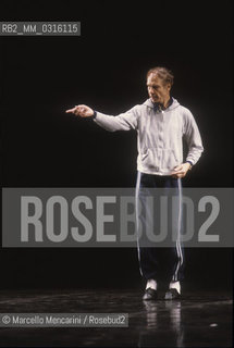 Rome, Teatro Olimpico, 1982. American choreographer Merce Cunningham during the rehearsal of his ballet Events / Roma, Teatro Olimpico, 1982. Il coreografo americano Merce Cunningham durante le prove del suo balletto Events - ©Marcello Mencarini/Rosebud2