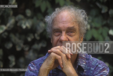 Venice, 1995. American choreographer Merce Cunningham, in Venice to receive the Golden Lion Award for Lifetime Achievement by Dance Venice Biennale / Venezia,1995. Il coreografo Merce Cunningham, a Venezia per ricevere il Leone doro alla carriera dalla Biennale Danza - ©Marcello Mencarini/Rosebud2