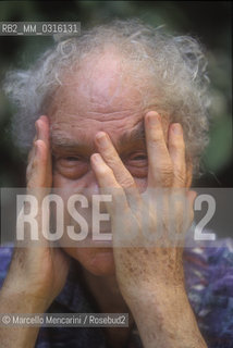 Venice, 1995. American choreographer Merce Cunningham, in Venice to receive the Golden Lion Award for Lifetime Achievement by Dance Venice Biennale / Venezia,1995. Il coreografo Merce Cunningham, a Venezia per ricevere il Leone doro alla carriera dalla Biennale Danza - ©Marcello Mencarini/Rosebud2