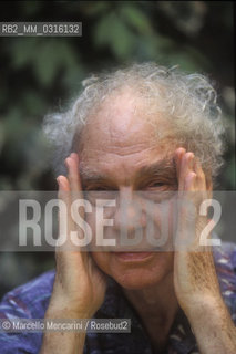 Venice, 1995. American choreographer Merce Cunningham, in Venice to receive the Golden Lion Award for Lifetime Achievement by Dance Venice Biennale / Venezia,1995. Il coreografo Merce Cunningham, a Venezia per ricevere il Leone doro alla carriera dalla Biennale Danza - ©Marcello Mencarini/Rosebud2