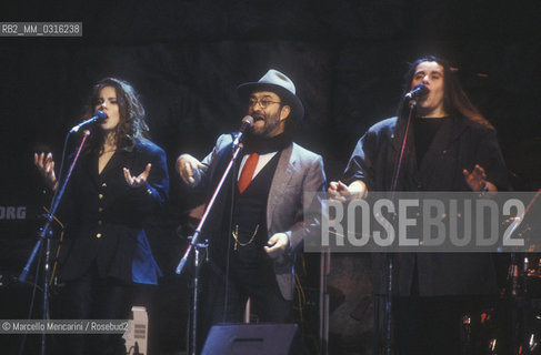 Rome, about 1990. Italian singer and songwriter Lucio Dalla performing  / Roma ,1990 circa. Il cantante Lucio Dalla in concerto - ©Marcello Mencarini/Rosebud2