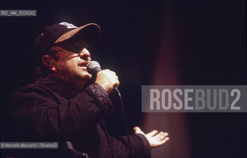 Italian singer and songwriter Lucio Dalla, 1999 / il cantautore Lucio Dalla, 1999 - ©Marcello Mencarini/Rosebud2