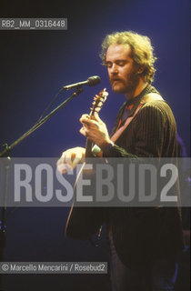 Rome, about 1985. Italian singer and songwriter Francesco De Gregori performing / Roma, 1985 circa. Il cantante Francesco De Gregori in concerto - ©Marcello Mencarini/Rosebud2