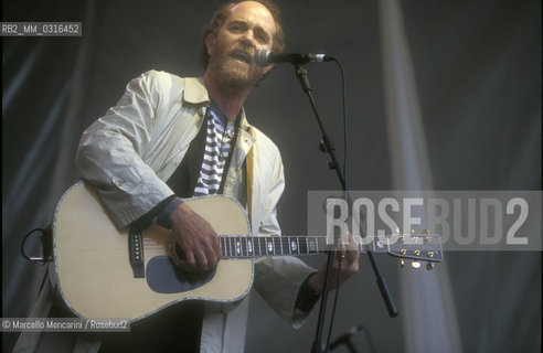 Rome, Piazza del Popolo, 1990. Italian singer and songwriter Francesco De Gregori performing / Roma, Piazza del Popolo, 1990. Il cantante Francesco De Gregori in concerto - ©Marcello Mencarini/Rosebud2