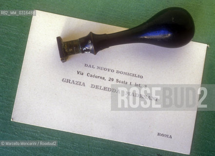 Visiting card and seal of the Italian writer Grazia Deledda / Biglietto da visita e sigillo della scrittrice Grazia Deledda  - ©Marcello Mencarini/Rosebud2