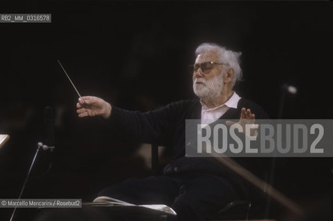 Turin, Teatro Regio, 1992. Russian conductor Vladimir Delman performing a rehearsal / Torino, Teatro Regio, 1992. Il direttore dorchestra Vladimir Delman dirige una prova - ©Marcello Mencarini/Rosebud2