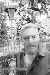 Lancenigo (Treviso),1979. Tenor Mario Del Monaco in the garden of his house / Lancenigo (Treviso). Il tenore Mario Del Monaco nel giardino della sua casa - ©Marcello Mencarini/Rosebud2