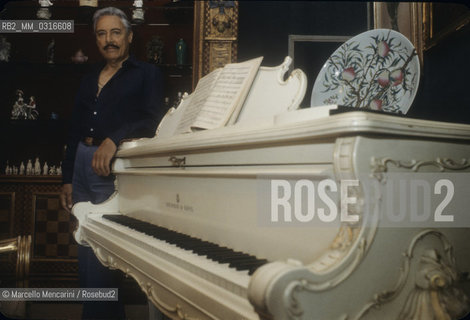 Mario del Monaco in His House (1979)
 ©Marcello Mencarini/Rosebud2
